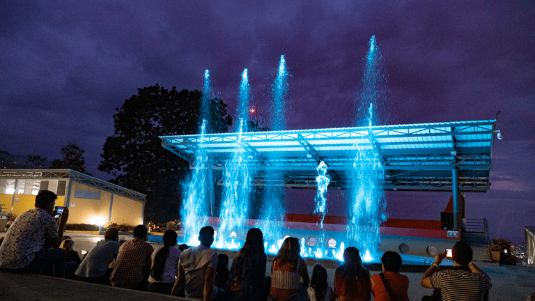 img-fuente-santisimo-azul